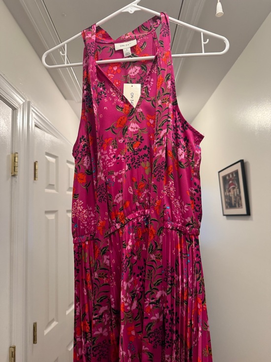 Dresses & Skirts - Fuchsia Floral Sleeveless Maxi Dress